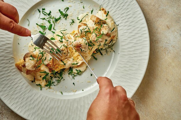 Keto Chicken Alfredo